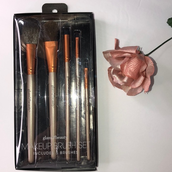 Glamour and beauty make up brush set - Picture 2 of 3